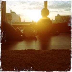 Stadt-Mamas typischer Ich-tue-heute-nichts-Sonntag in Bildern
