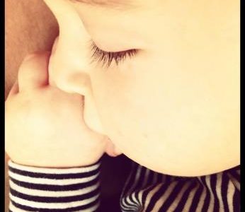 Mia von Mamamia über die Verwischung der Anstrengungen, wenn die Kleinen abends schlafen # Teil 4 unserer Serie „Wir lieben Elternsein“