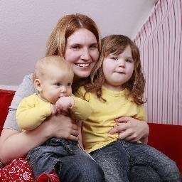 Nora Imlau, die Expertin zum Thema Glückliche Babys gibt uns Antworten zum Attachment-Parenting!