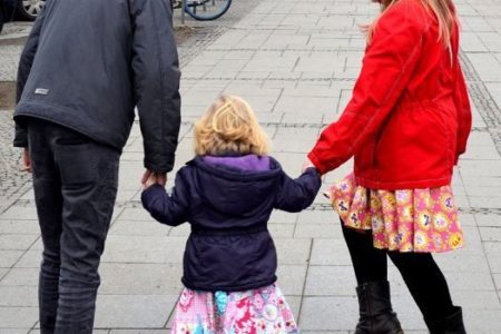 „Mein Bruder war drogensüchtig, da nahmen wir seine Tochter auf“ – Gastbeitrag von Cindy