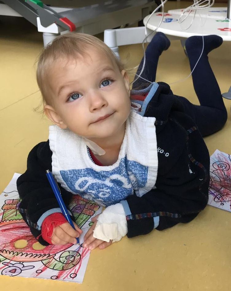 Victoria will leben! Zweijährige aus Hamburg sucht dringend Stammzellspender