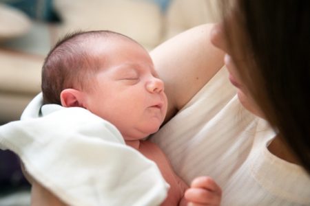 Ich hätte so gern gestillt, aber mein Baby möchte die Flasche!