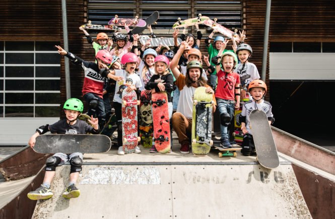 Gruppenbild Skateboardkurs Freising Tollhaus