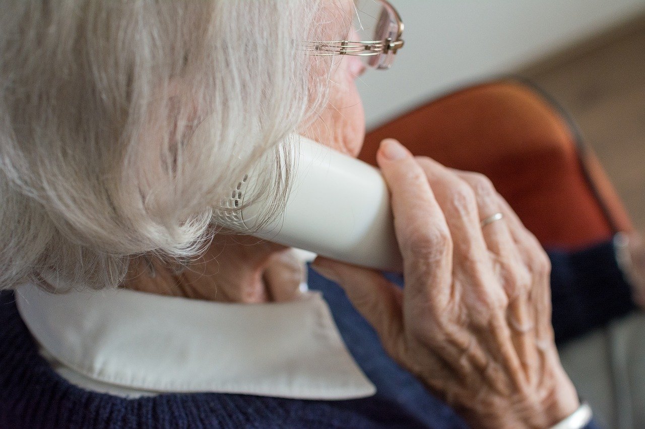 Ich habe meine Enkel wochenlang nicht gesehen – Oma Gudruns Blick auf die Isolation und uns Eltern