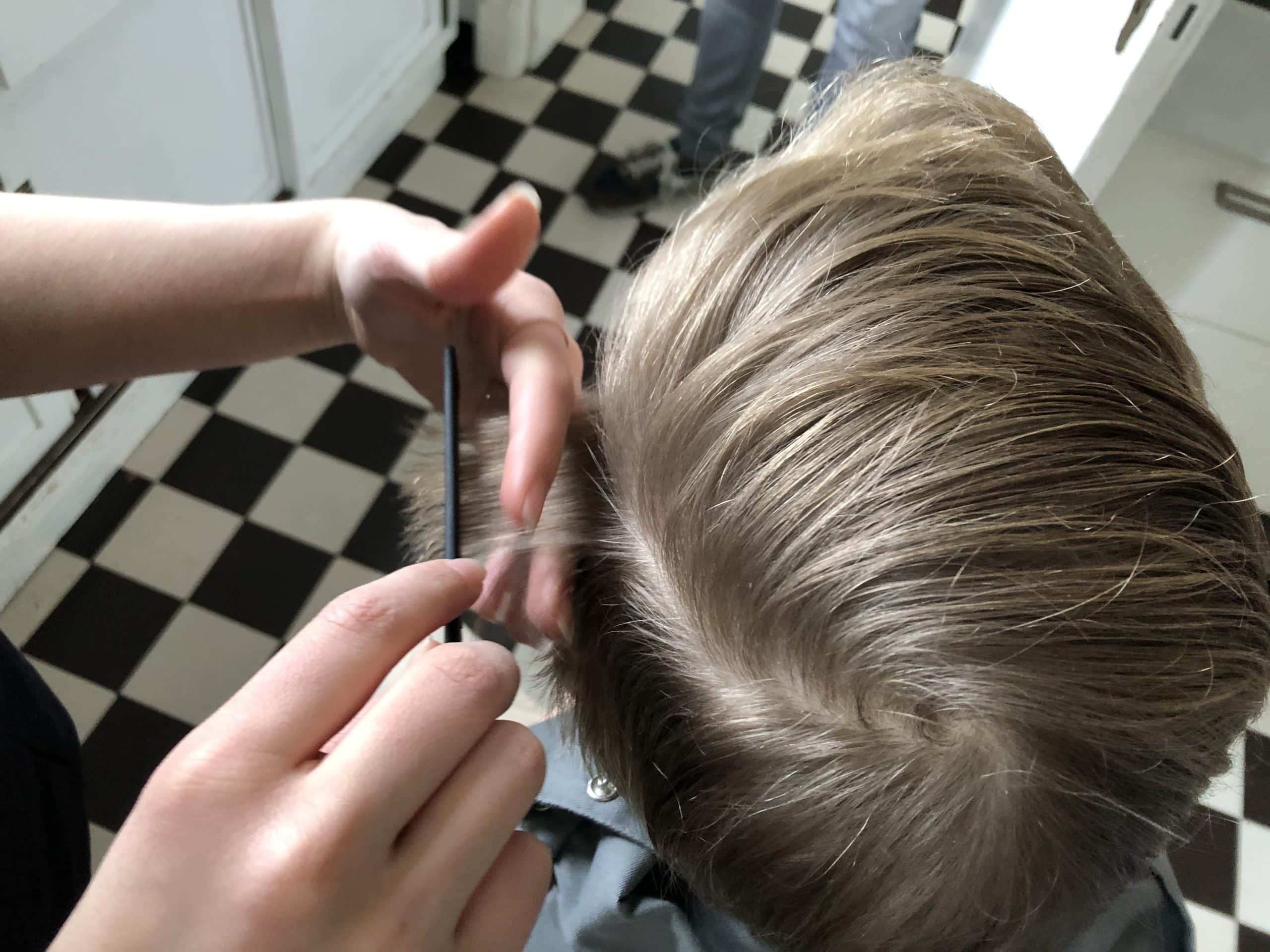 Wie schneide ich meinem Kind selbst die Haare? Easy dank KidsCut-App