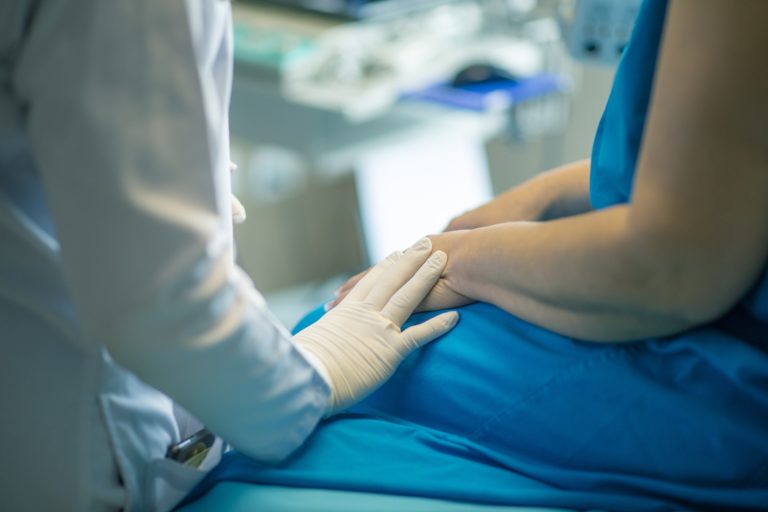 Refertilisierung nach unfreiwilliger Sterilisation: „Endlich wieder Frau“