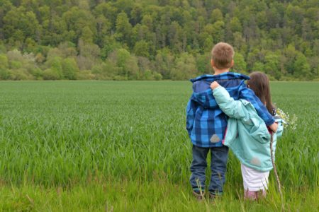 Kontaktabbruch: Wie erkläre ich den Kindern, dass Oma ein schlechter Mensch ist?