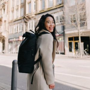 Schöner und praktischer Wickelrucksack gesucht? Wir lieben den von „Anna und Oskar“.