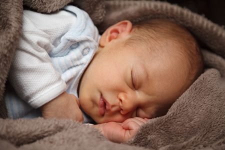 Babyphone-App: Einfach und sicher das schlafende Baby im Blick behalten
