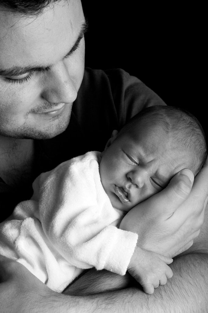 Equal Care: Schon in der Schwangerschaft darüber sprechen! 3 Baby